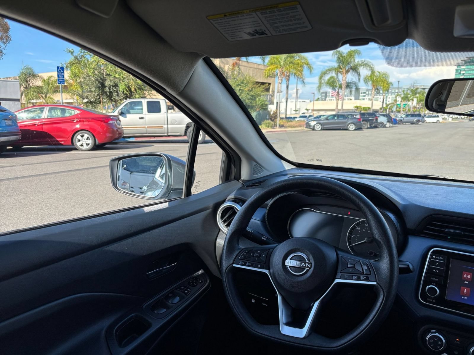 Used 2025 Nissan Versa SV FWD image 31