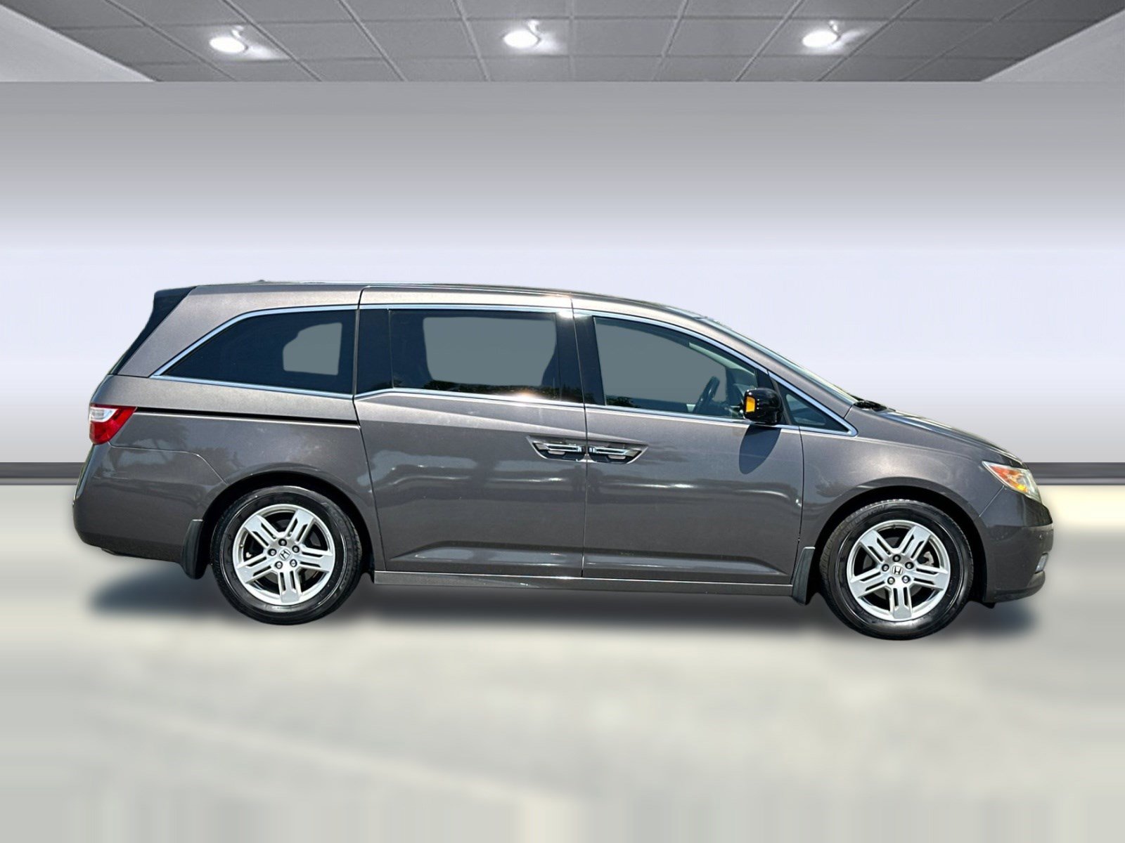 Used 2013 Honda Odyssey Touring image 8