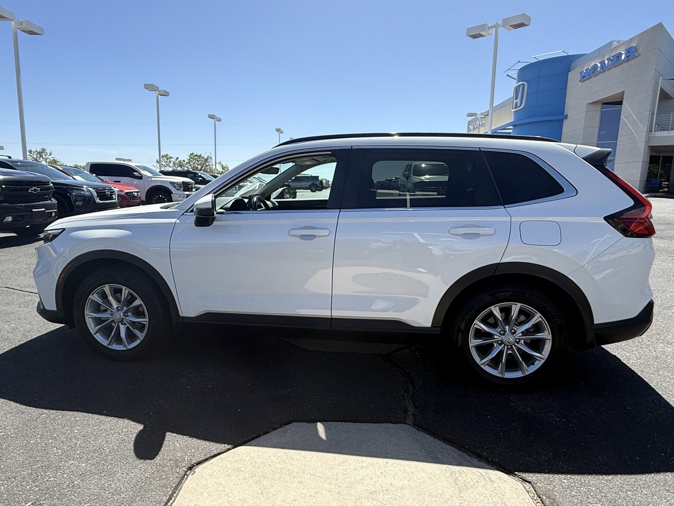Used 2023 Honda CR-V EX-L image 8