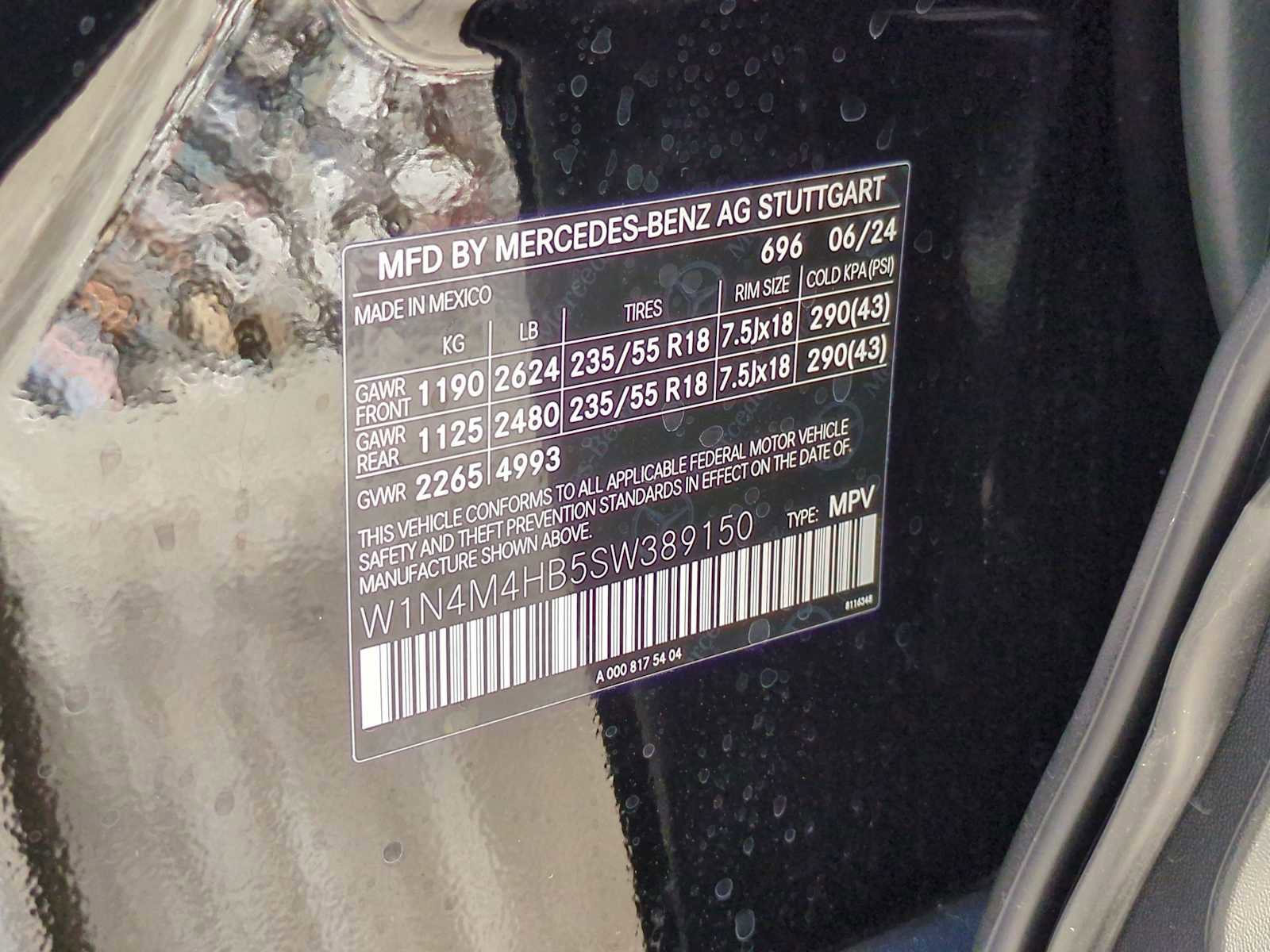 Used 2025 Mercedes-Benz GLB 250 4MATIC image 37