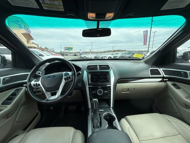 Used 2015 Ford F150 Lariat image 16