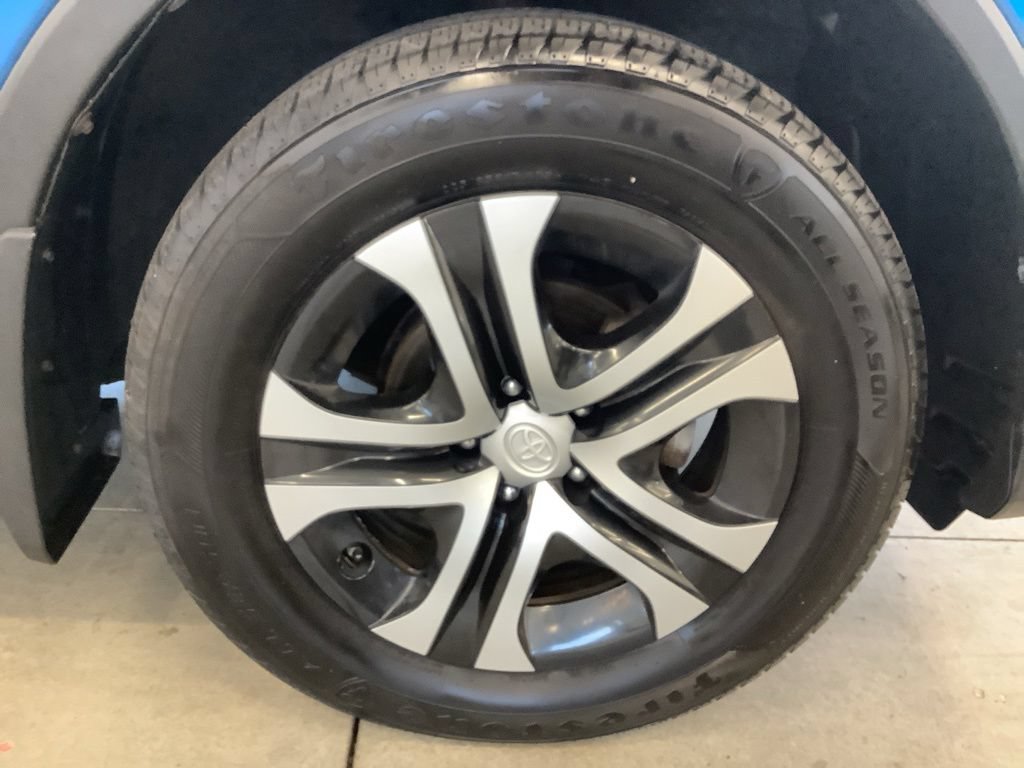 Used 2017 Toyota RAV4 LE w/ All Weather Liner Package AWD/4WD image 21