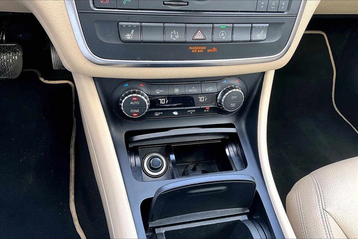 Used 2015 Mercedes-Benz CLA 250 image 16