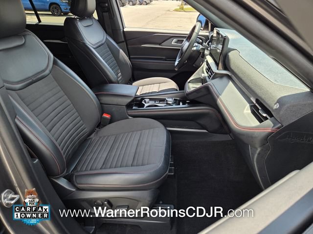 Used 2025 Ford Explorer ST-Line w/ Premium Package RWD image 18