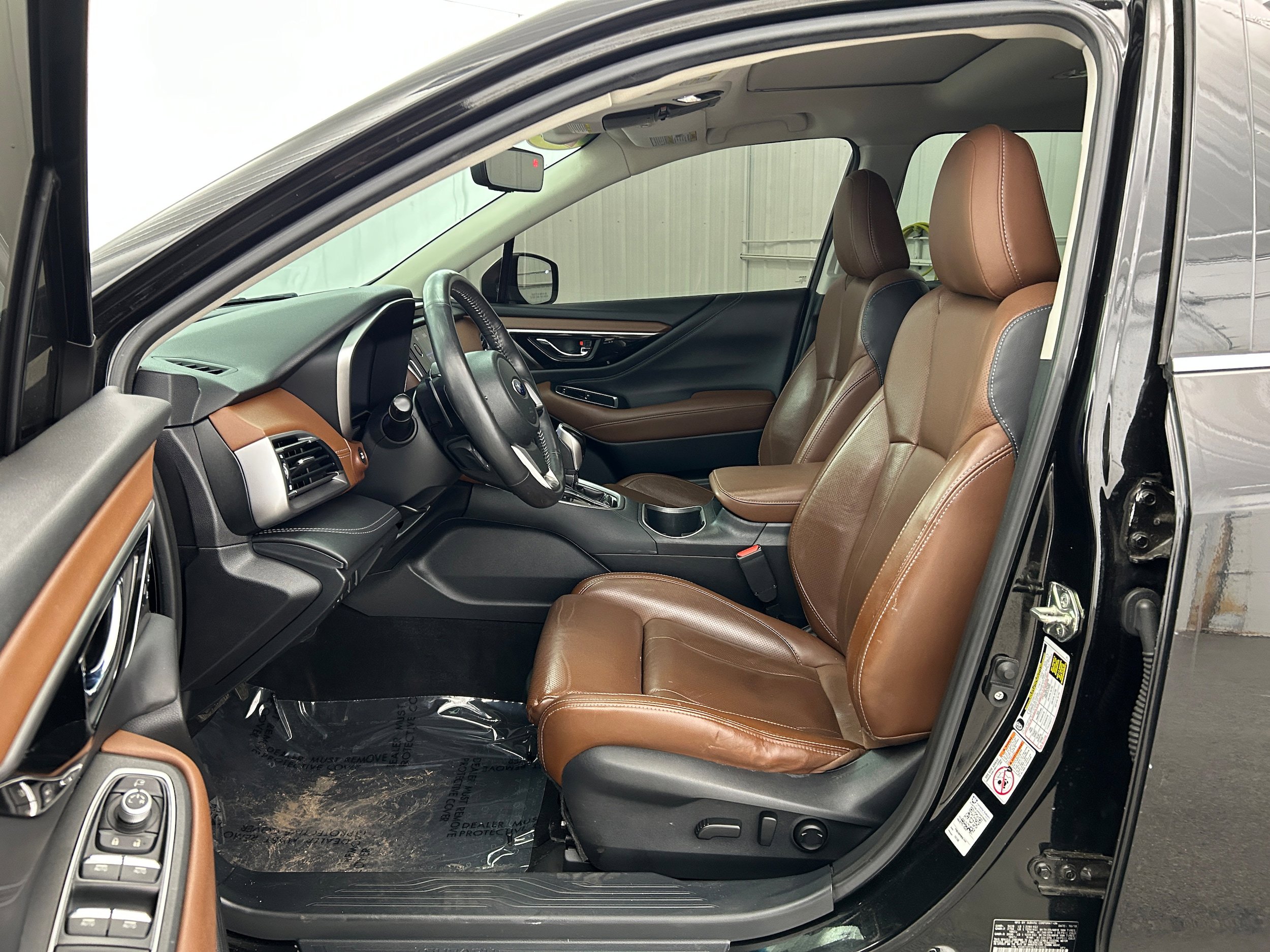 Used 2020 Subaru Outback Touring XT AWD/4WD image 4