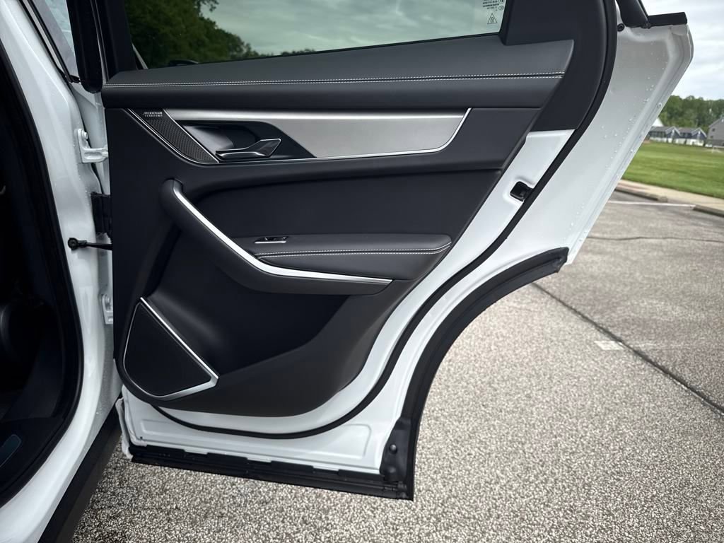 New 2026 Jaguar F-PACE R-Dynamic S image 17