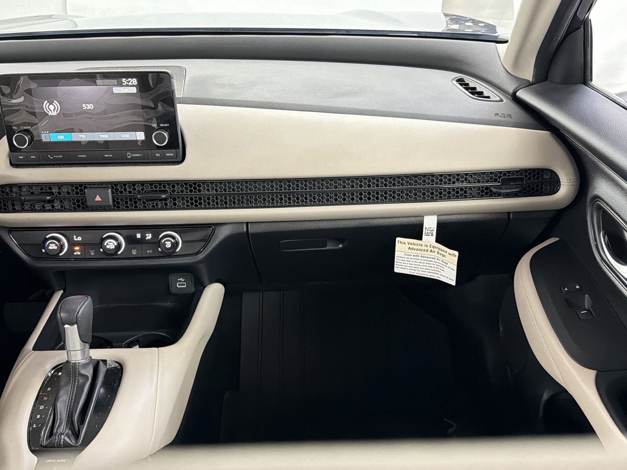 Certified 2024 Honda HR-V LX image 28