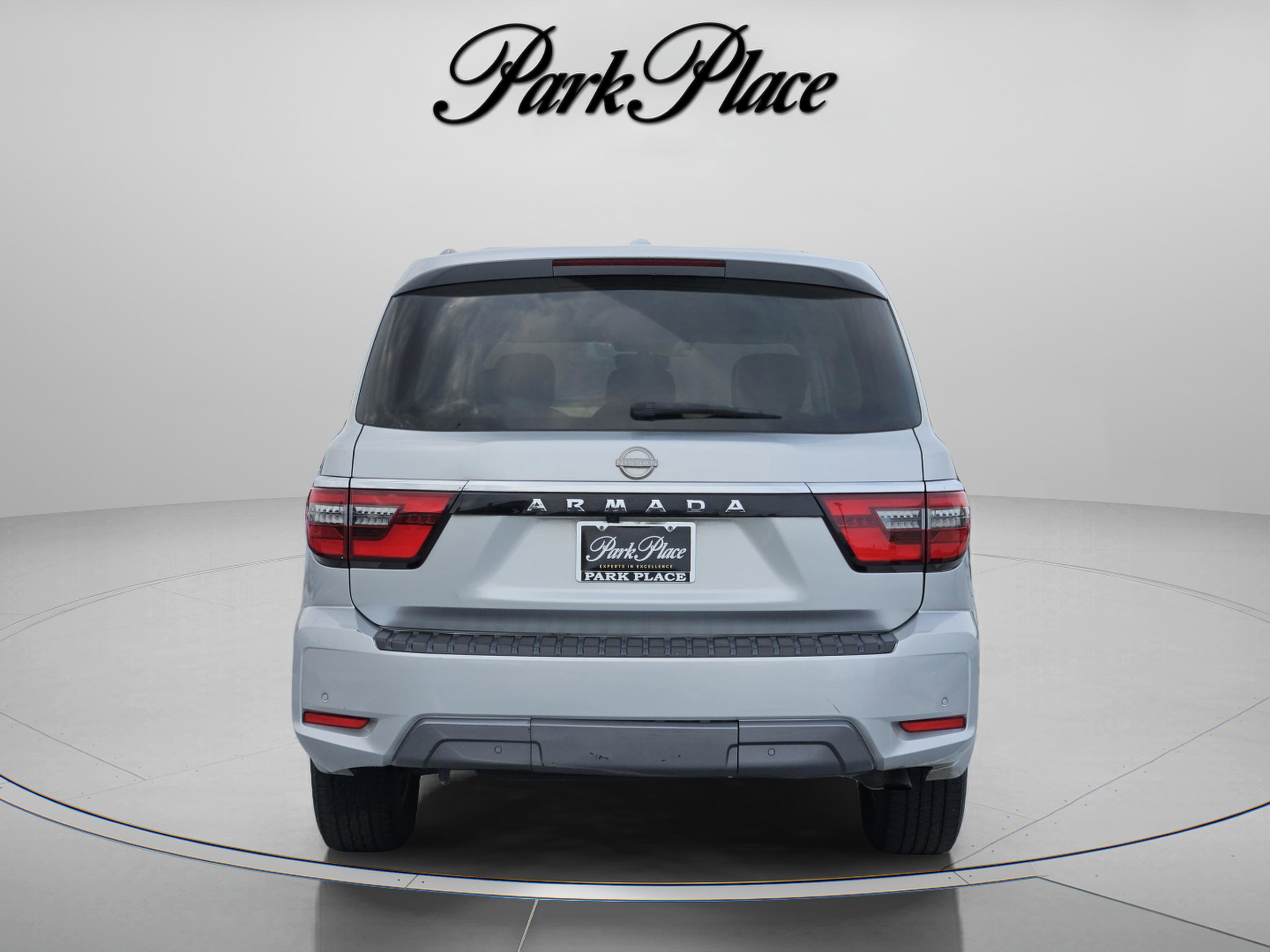 Used 2021 Nissan Armada SV image 4