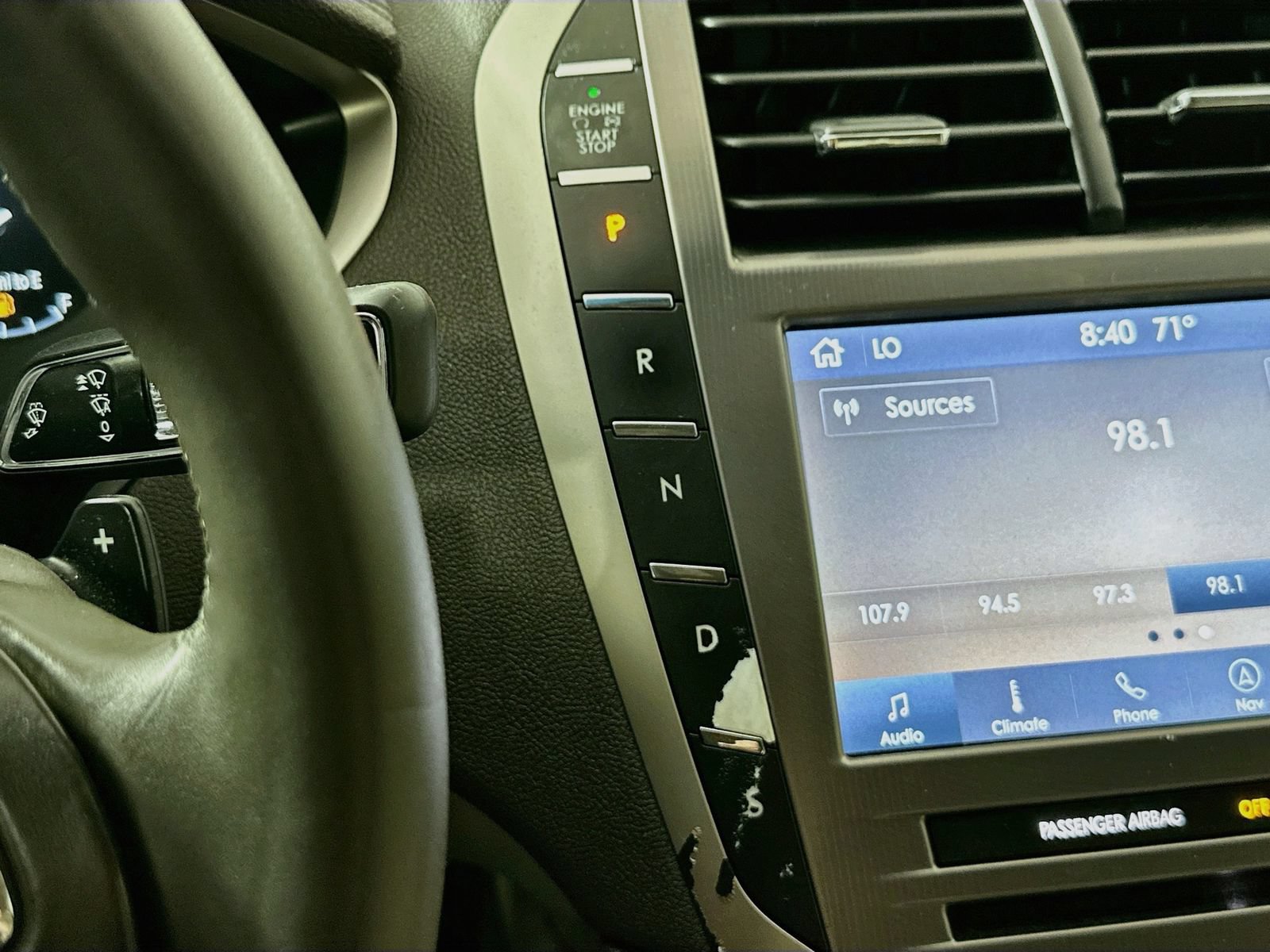Used 2019 Lincoln MKZ Reserve w/ Reserve Plus Package FWD image 17
