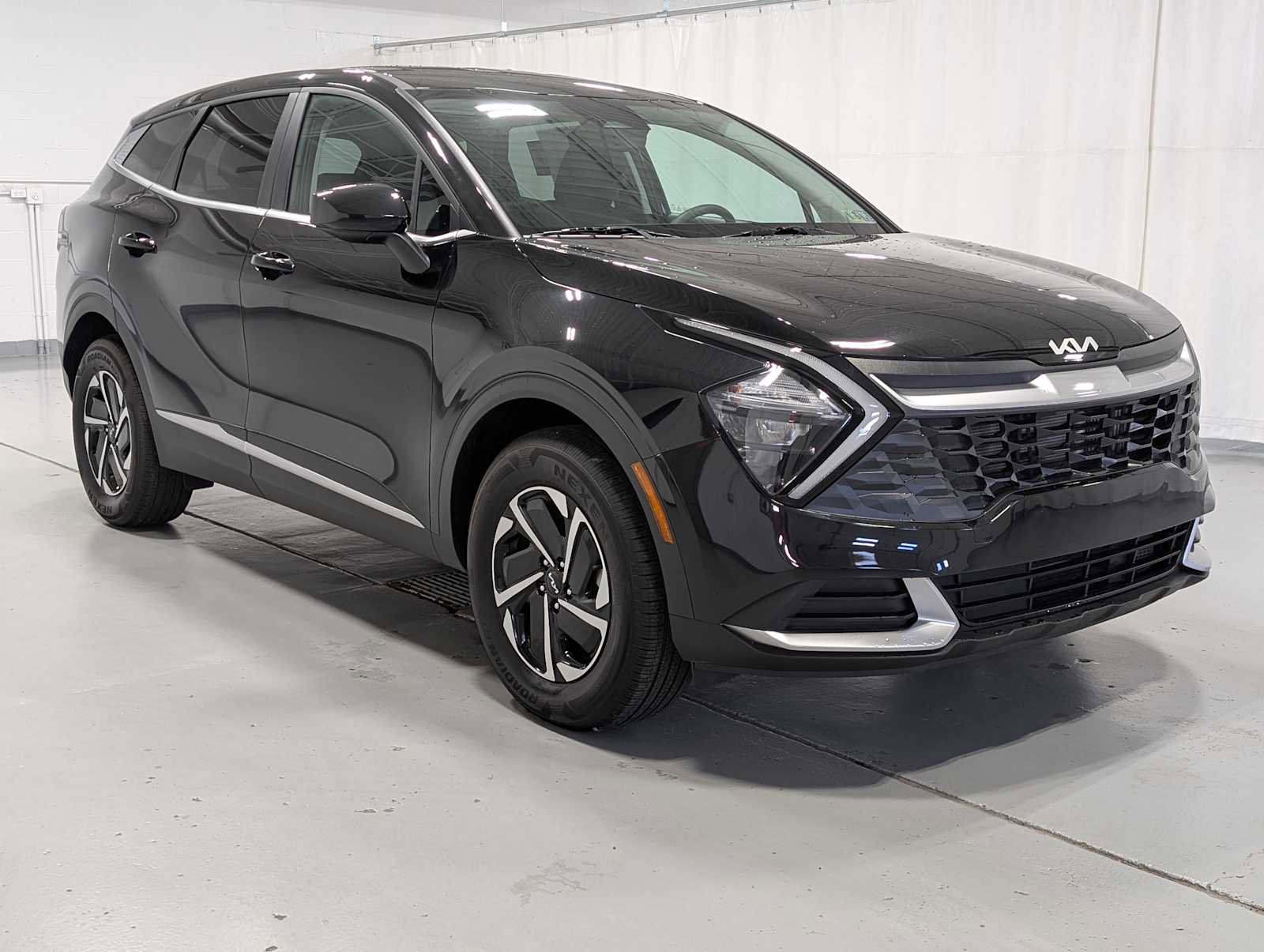 Certified 2023 Kia Sportage LX image 6