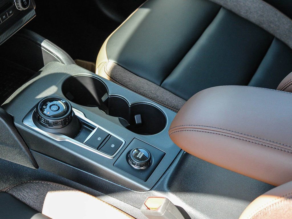 New 2025 Ford Bronco Sport Outer Banks w/ Outer Banks Tech Package+ AWD/4WD image 19