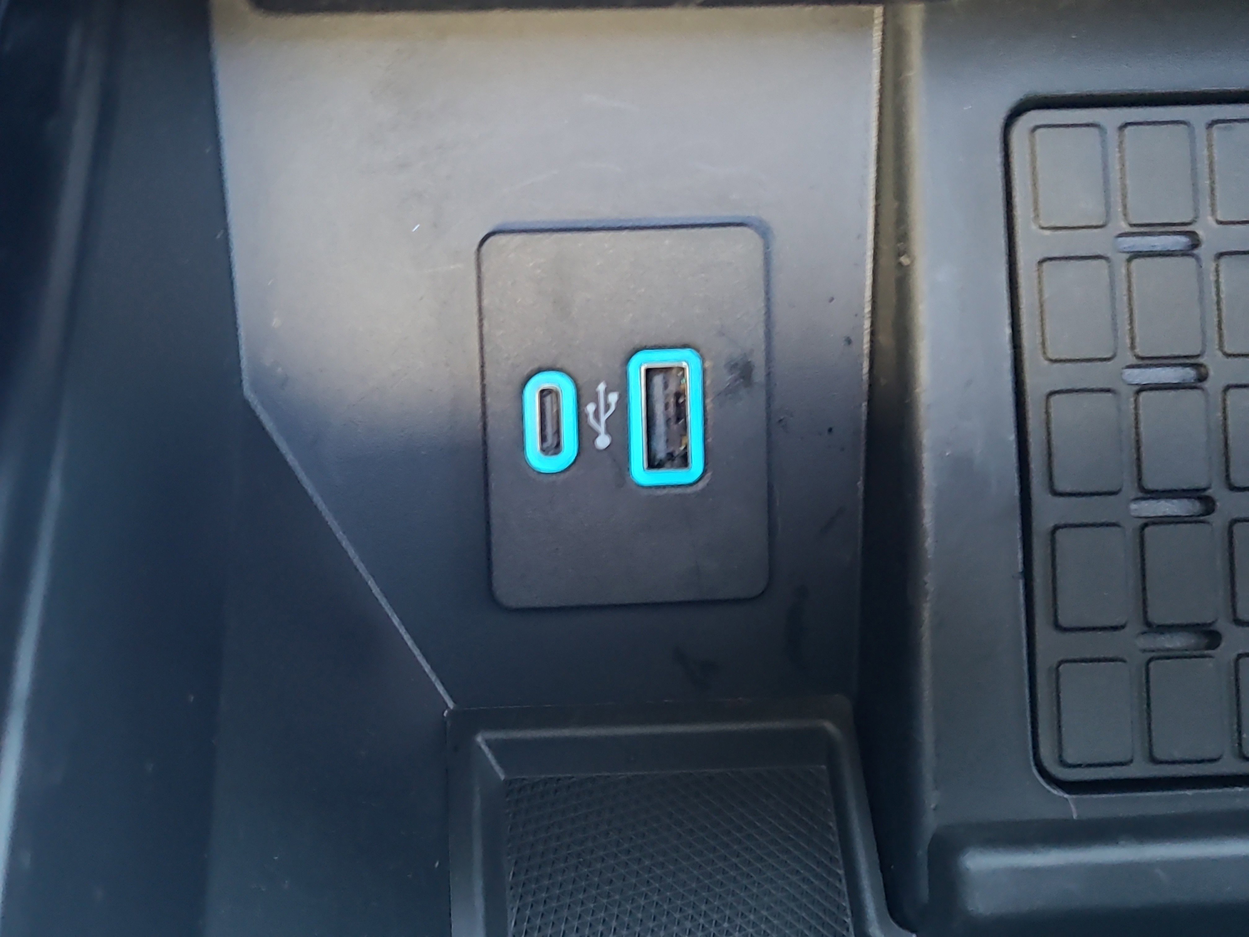 Used 2024 Ford F150 Raptor image 31