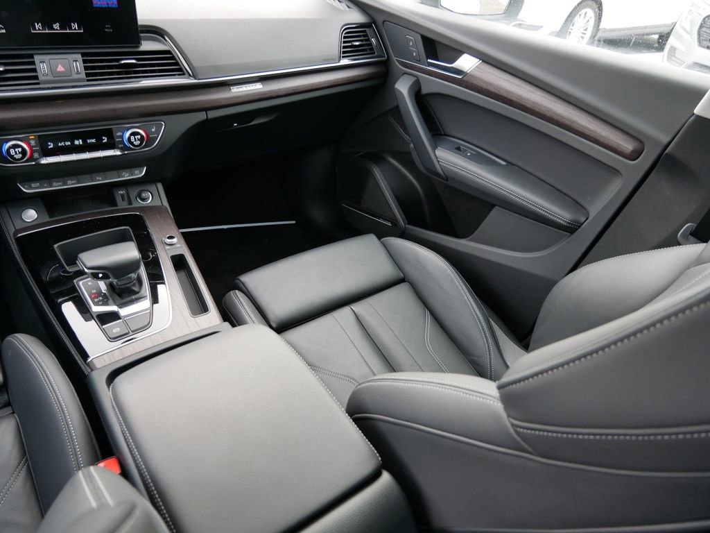 Used 2024 Audi Q5 2.0T Premium Plus image 15