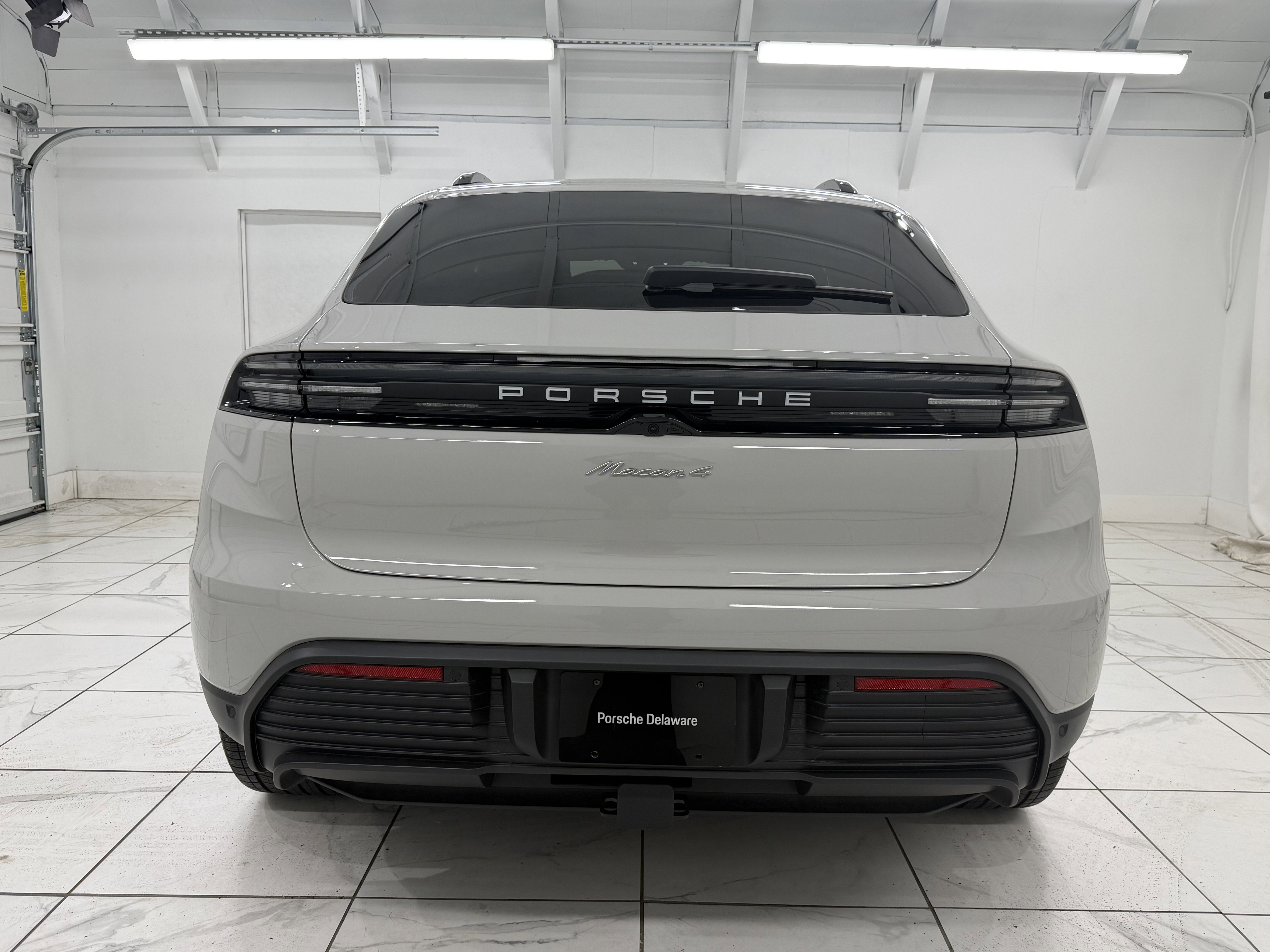 New 2026 Porsche Macan 4 Electric image 13