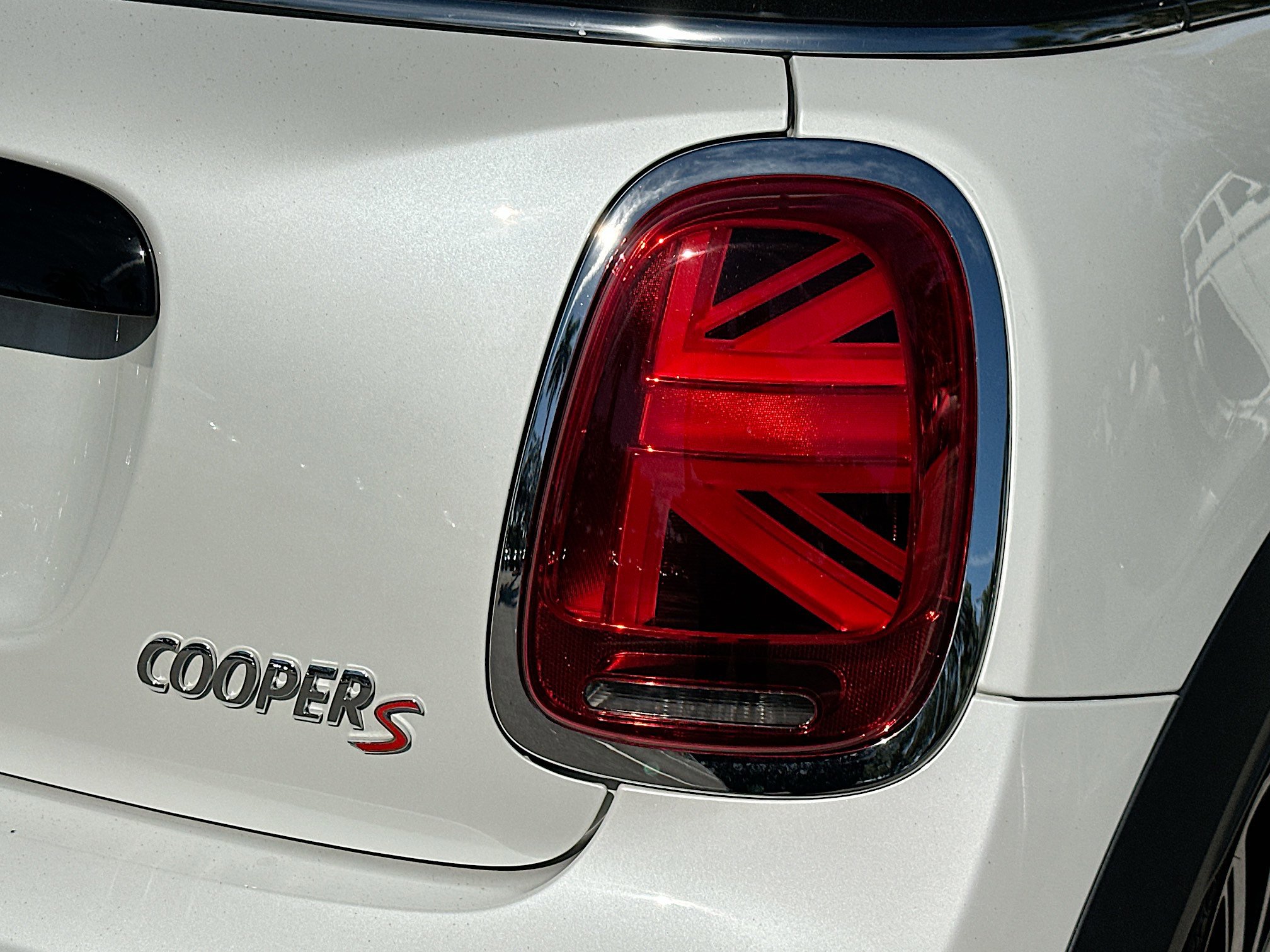 Certified 2024 MINI Cooper S w/ Signature Upholstery Package image 26