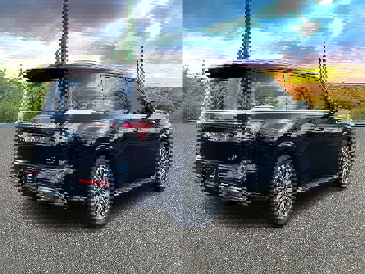 New 2025 INFINITI QX80 Luxe image 4