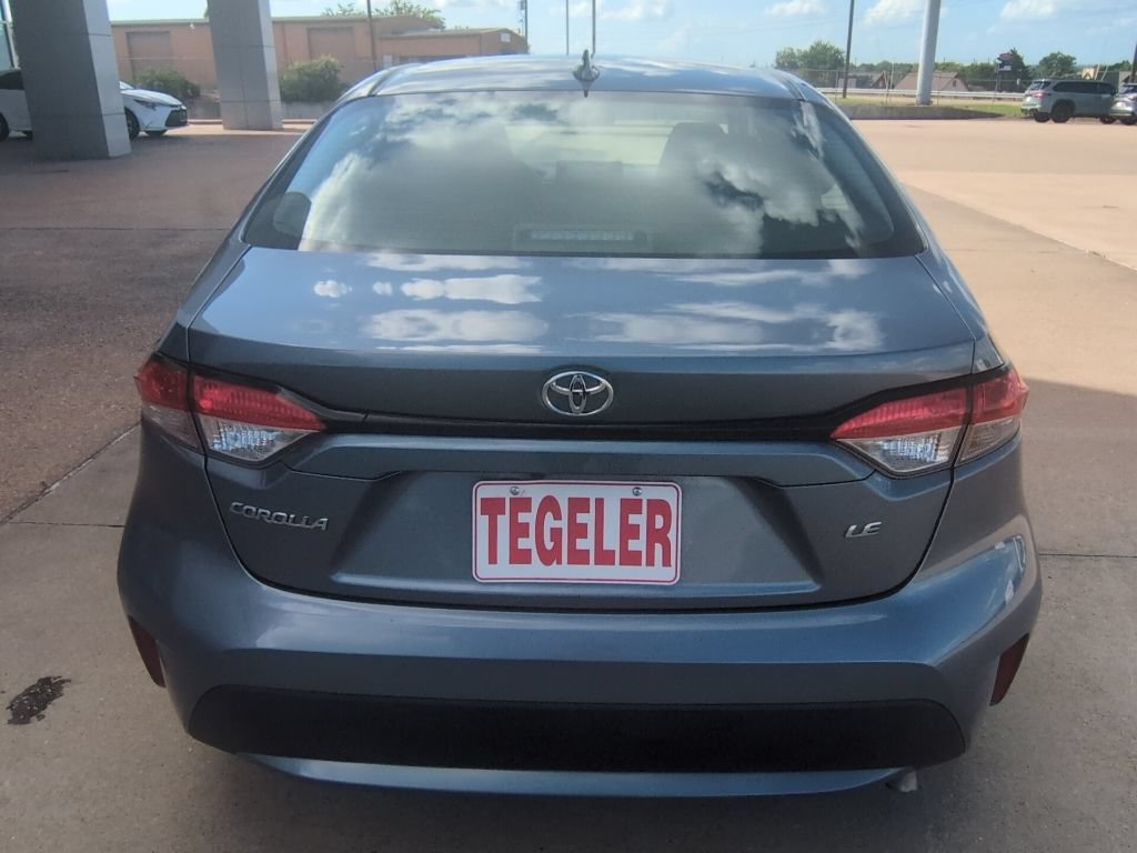 Used 2022 Toyota Corolla LE FWD image 6