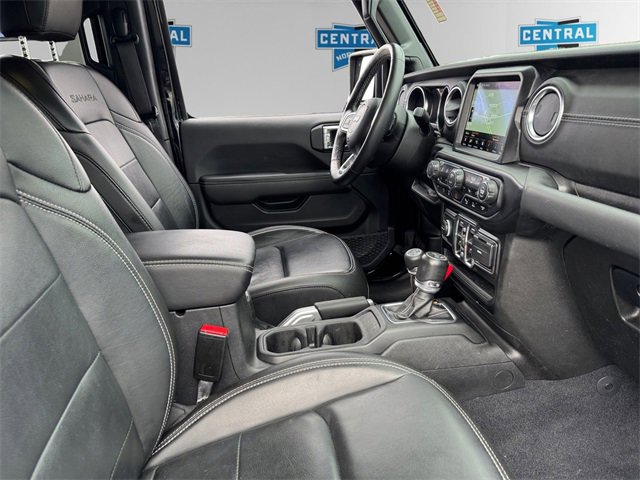 Certified 2022 Jeep Wrangler Unlimited Sahara w/ Cold Weather Group image 16