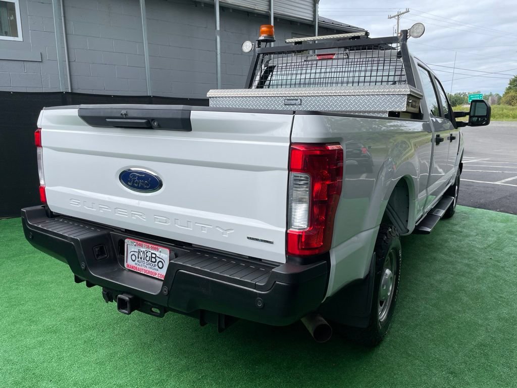 Used 2017 Ford F250 XL AWD/4WD image 3