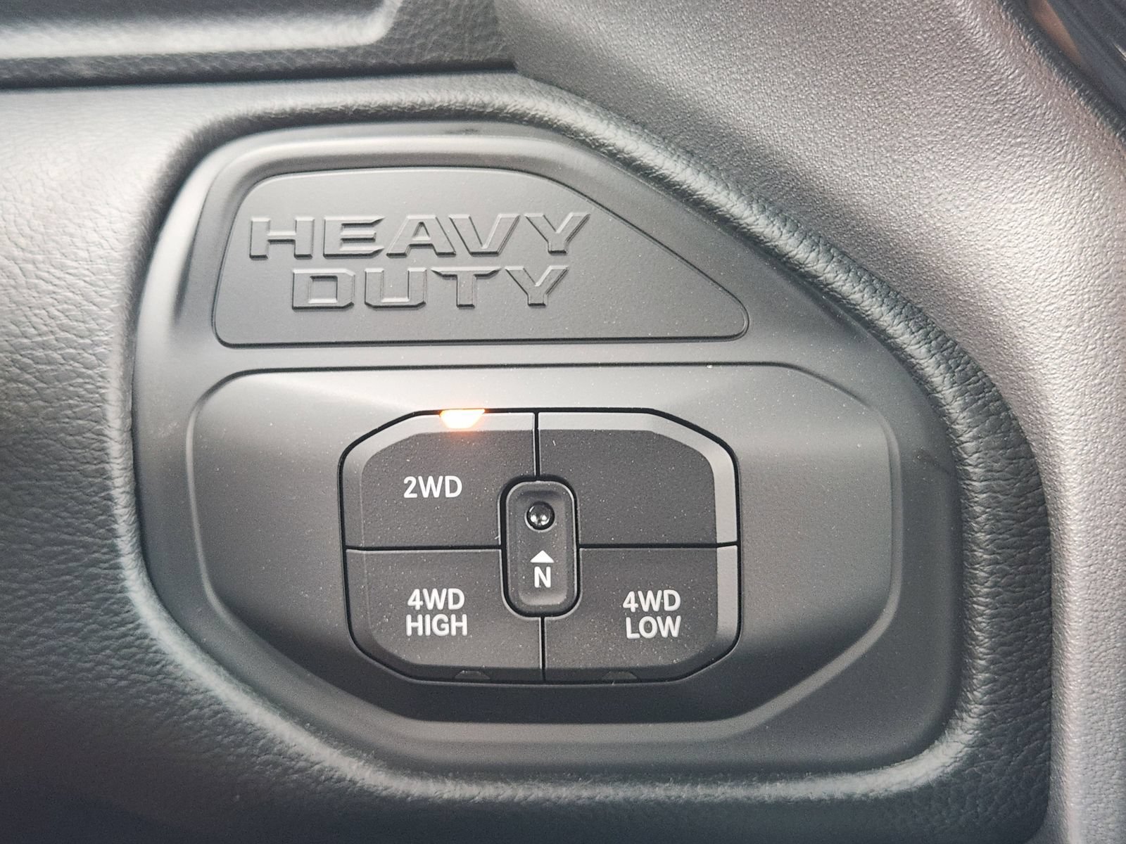 New 2026 RAM 3500 Laramie AWD/4WD image 18