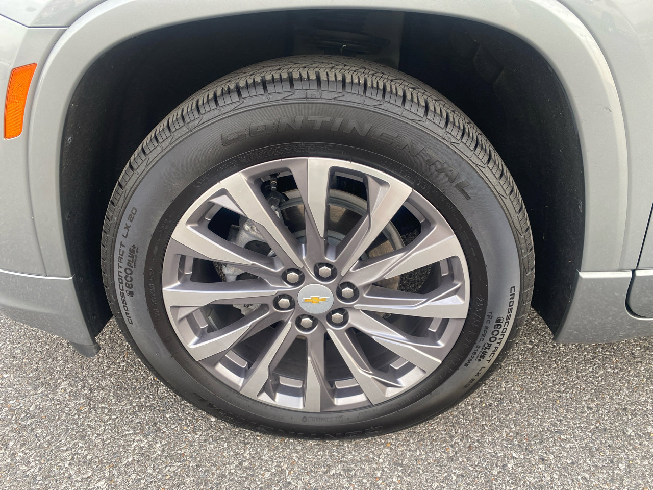 Used 2023 Chevrolet Traverse Premier image 9