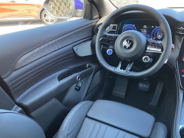 New 2025 Maserati Grecale GT image 41