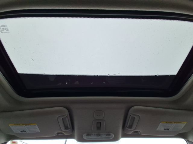 Used 2015 Nissan Juke SV w/ Technology Package image 18