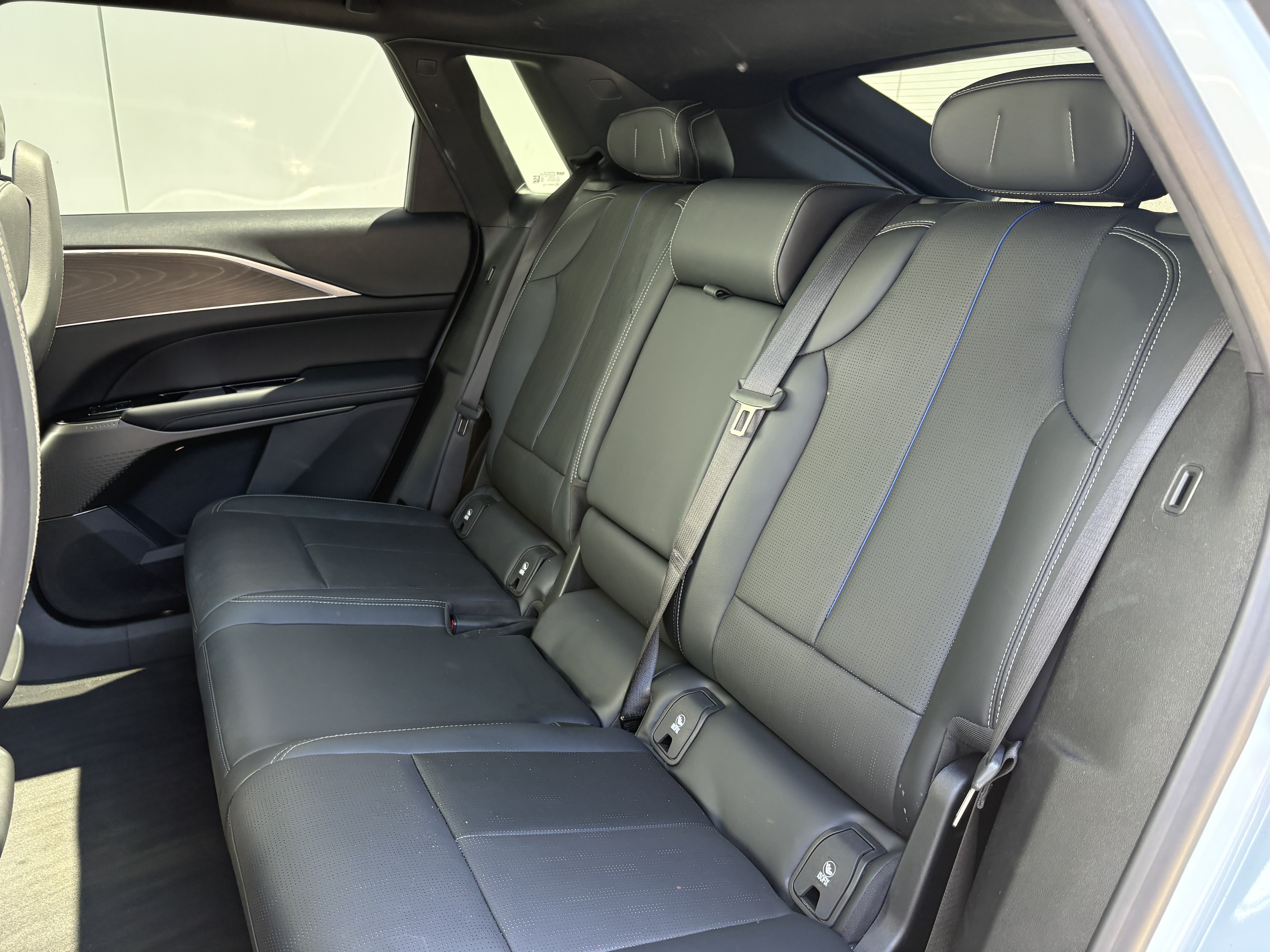 Certified 2024 Cadillac Lyriq Sport AWD/4WD image 12