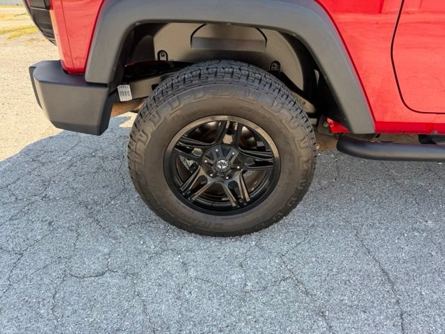 Used 2013 Jeep Wrangler Sport AWD/4WD image 11