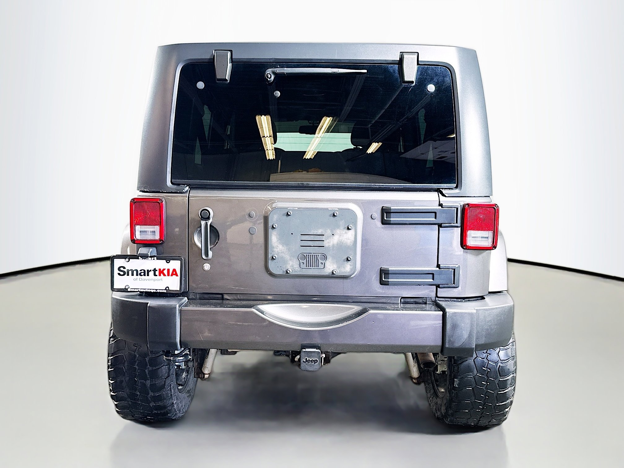 Used 2018 Jeep Wrangler Unlimited Sahara image 6