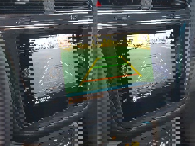 Certified 2023 Volkswagen Tiguan SE image 23