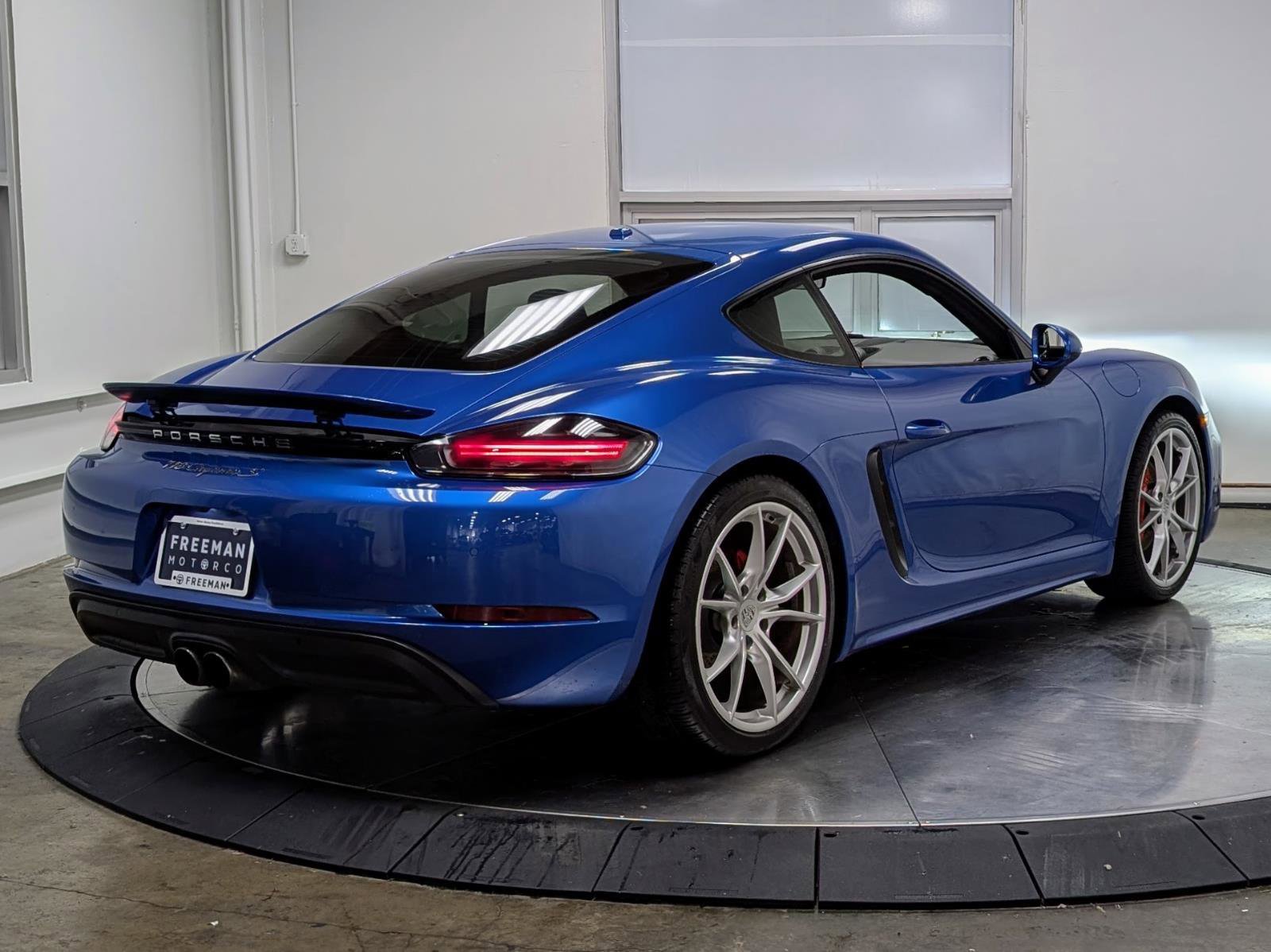 Used 2018 Porsche 718 Cayman S image 9