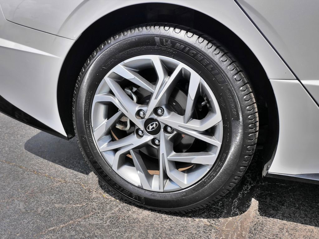 Used 2023 Hyundai Sonata SEL w/ Convenience Package FWD image 9