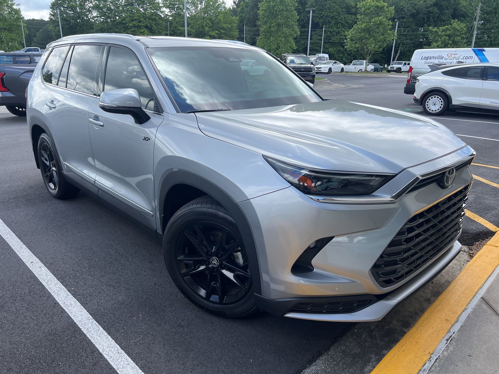 Used 2024 Toyota Grand Highlander AWD Hybrid image 2