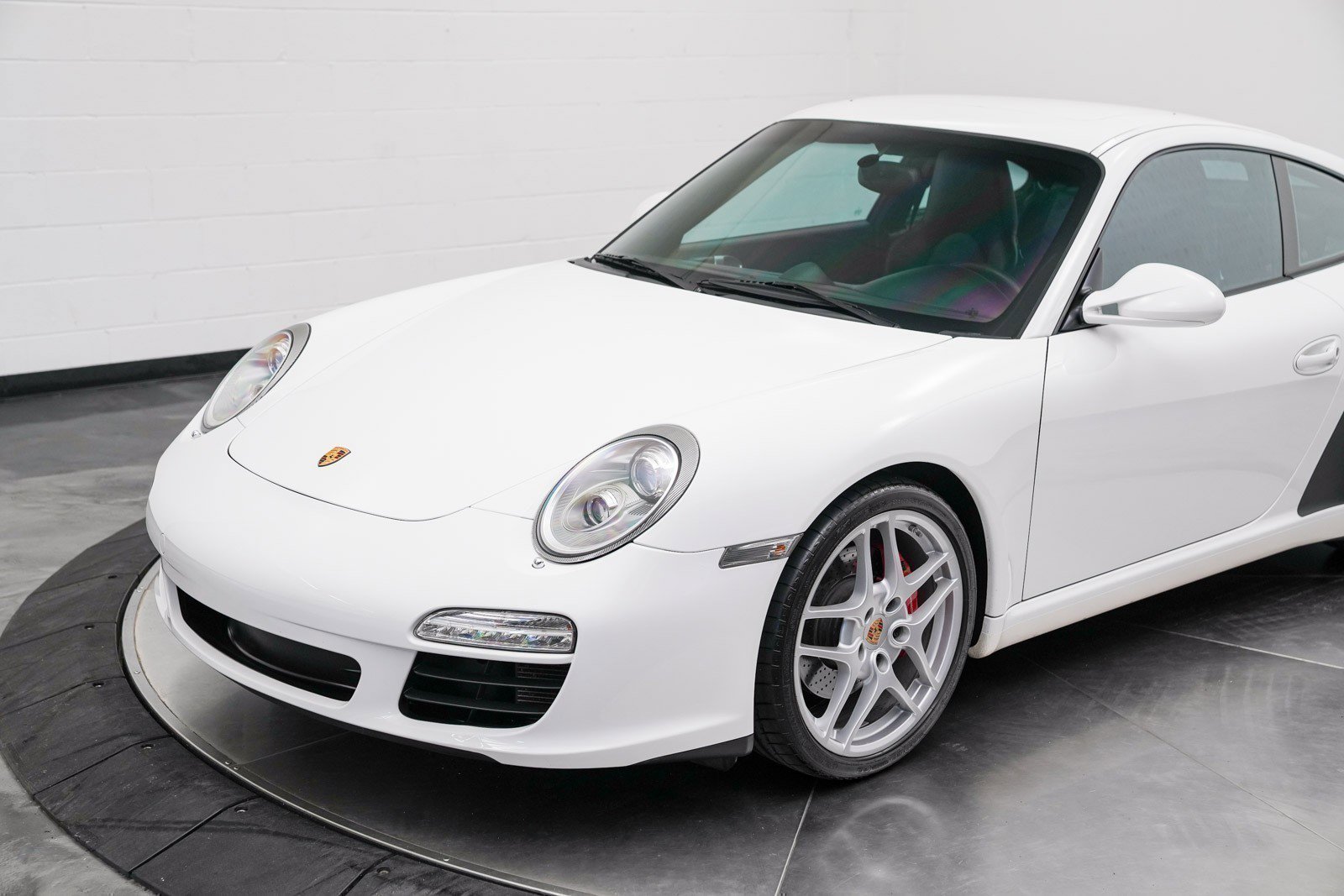 Used 2010 Porsche 911 Carrera S image 9