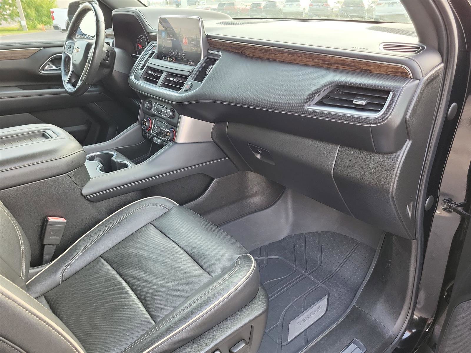 Used 2021 Chevrolet Tahoe Premier w/ Premium Package image 28