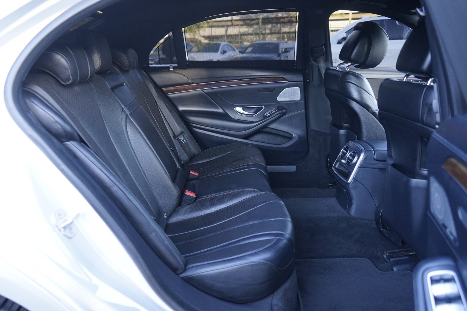 Used 2017 Mercedes-Benz S 550 Sedan image 21