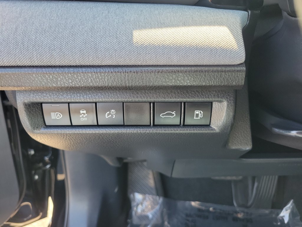 Used 2025 Toyota Camry LE w/ Convenience Package FWD image 23