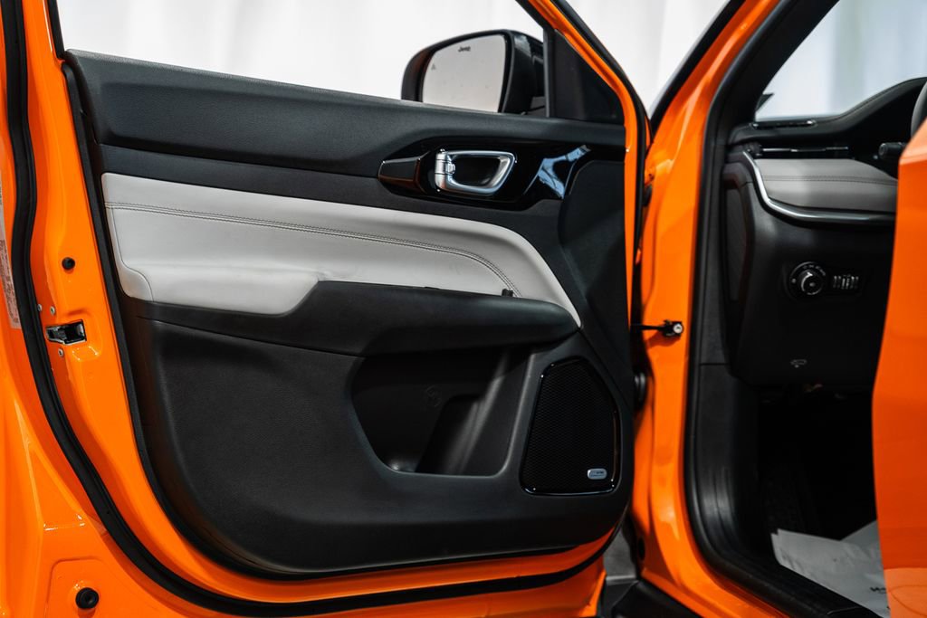 New 2026 Jeep Compass Limited w/ Sun, Sound & Navigation Group image 37