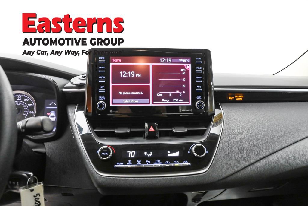 Used 2022 Toyota Corolla LE FWD image 12