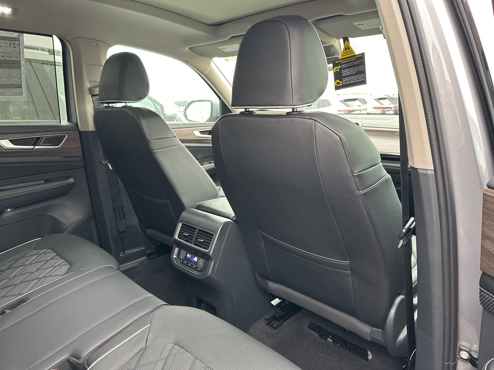 New 2026 Volkswagen Atlas SEL Premium R-Line AWD/4WD image 32