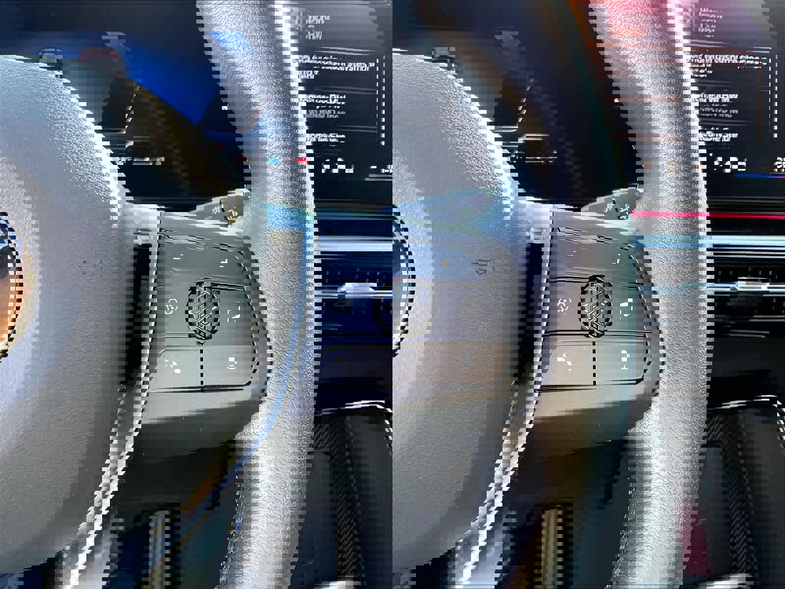 Used 2025 BMW X1 xDrive28i w/ Convenience Package image 20