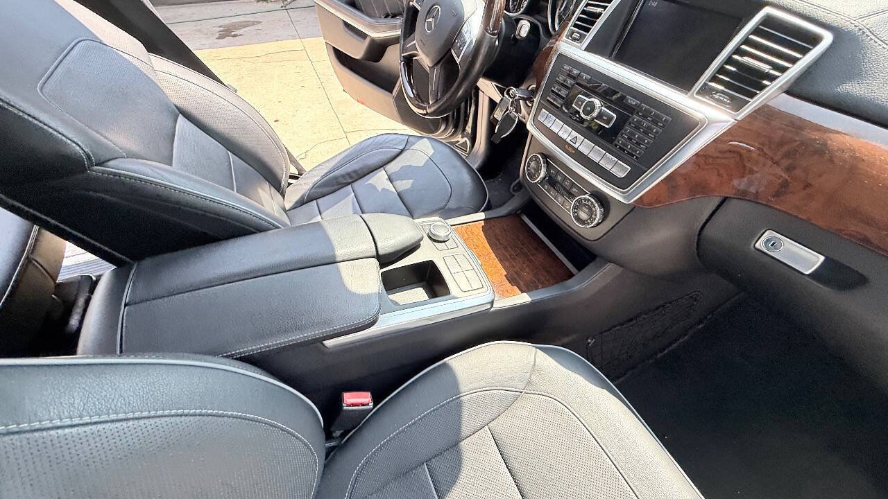 Used 2014 Mercedes-Benz GL 550 4MATIC image 65