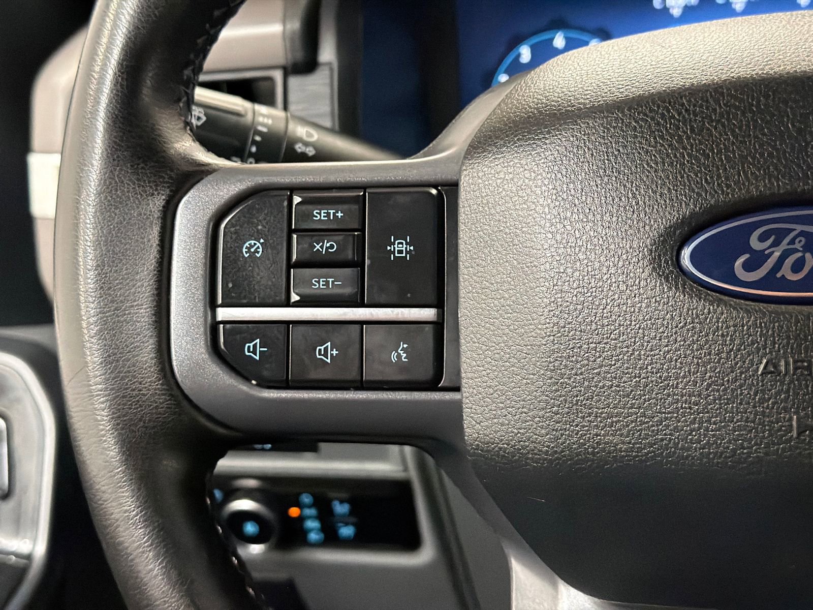 Used 2025 Ford F150 XLT w/ Equipment Group 301A Standard image 21