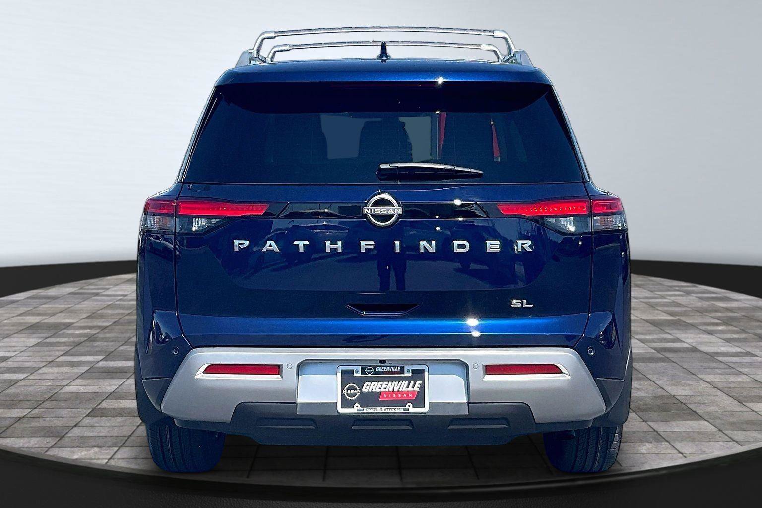 Certified 2024 Nissan Pathfinder SL FWD image 6