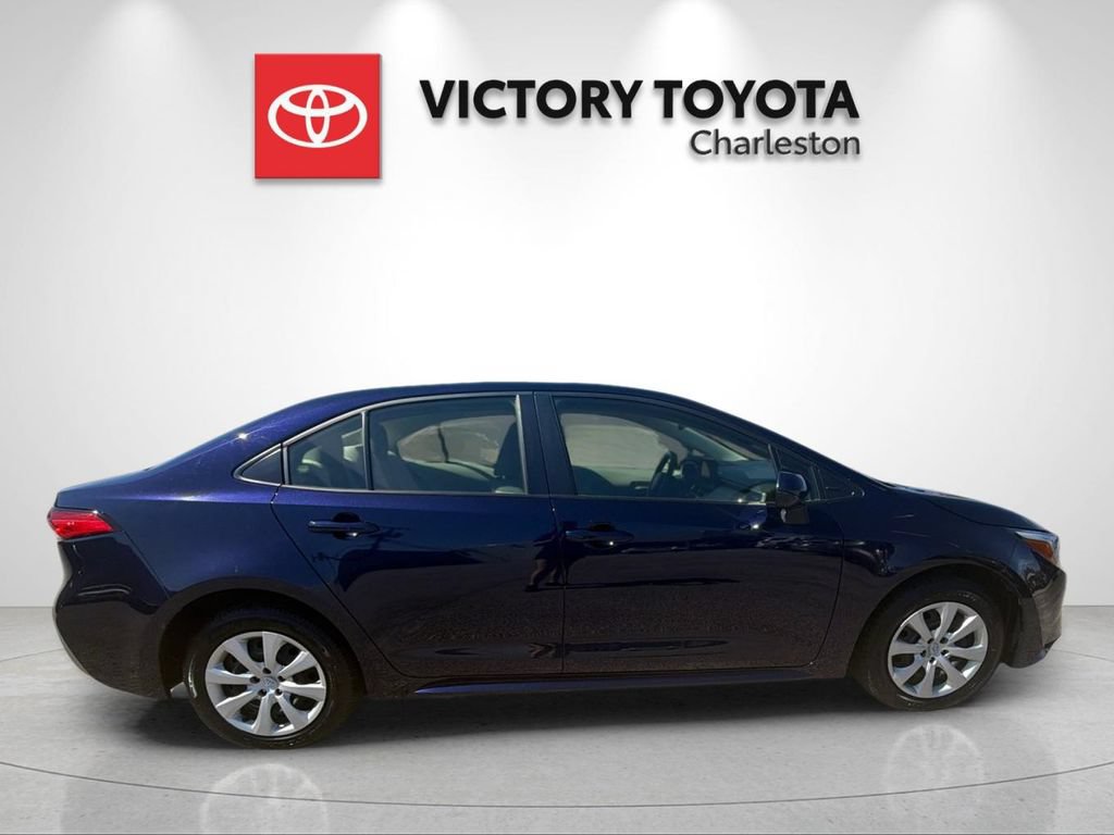 Used 2024 Toyota Corolla LE FWD image 6