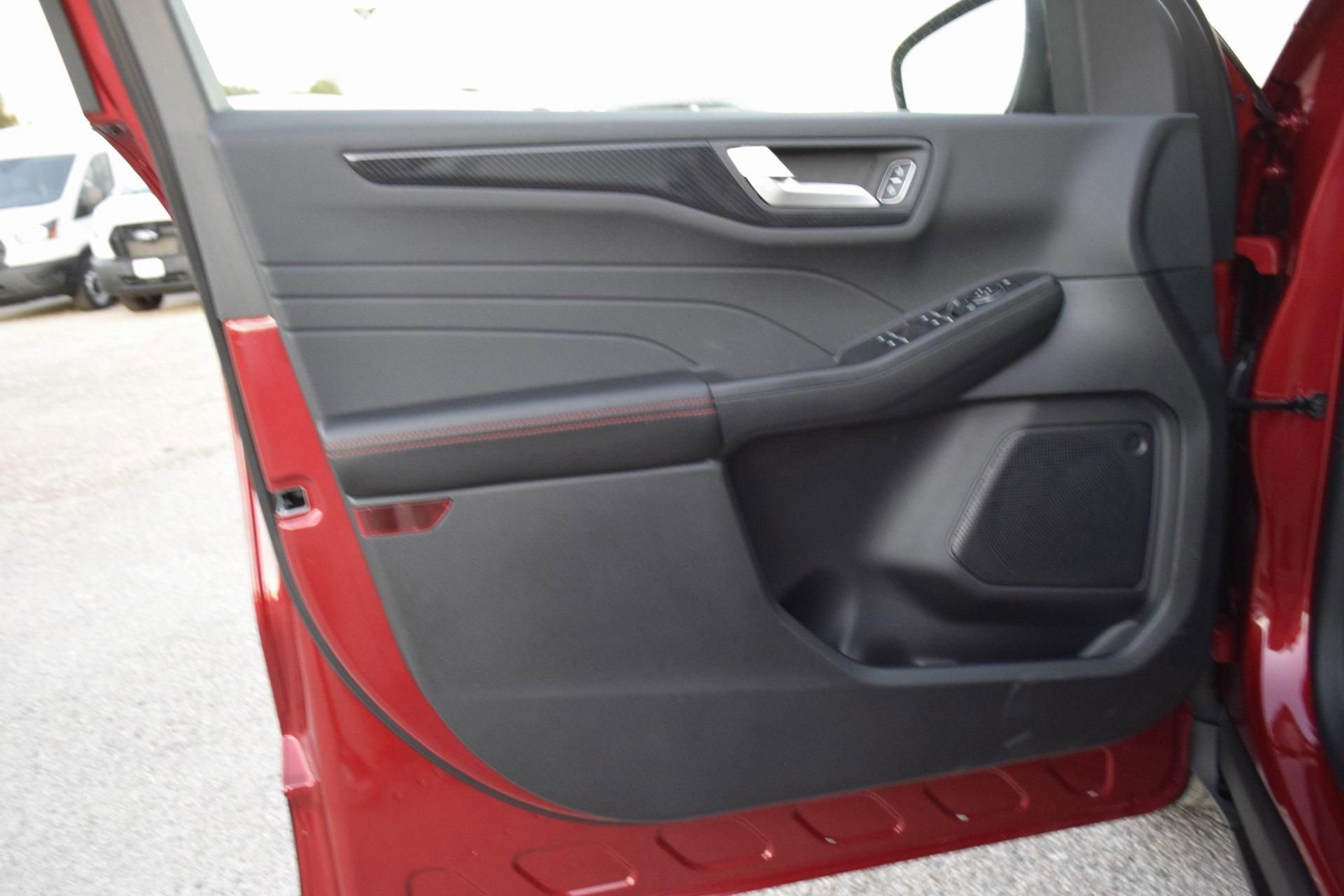 New 2026 Ford Escape ST-Line Select w/ Tech Pack #1 image 19