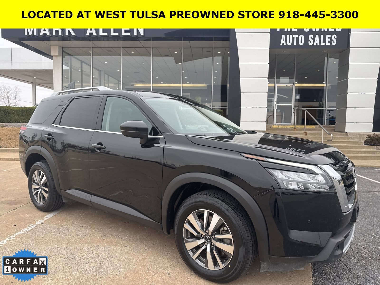 Used 2025 Nissan Pathfinder SL AWD/4WD image 1