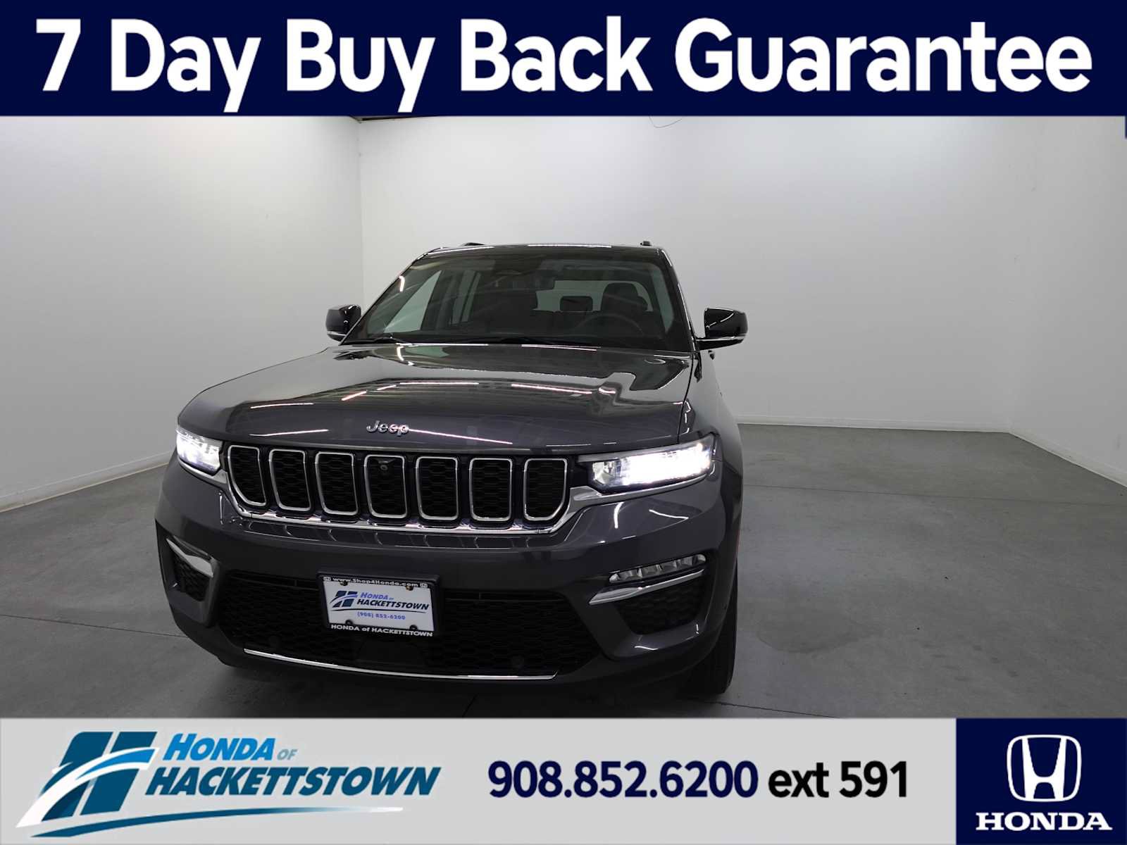 Used 2023 Jeep Grand Cherokee 4WD 4xe w/ Luxury Tech Group II image 1