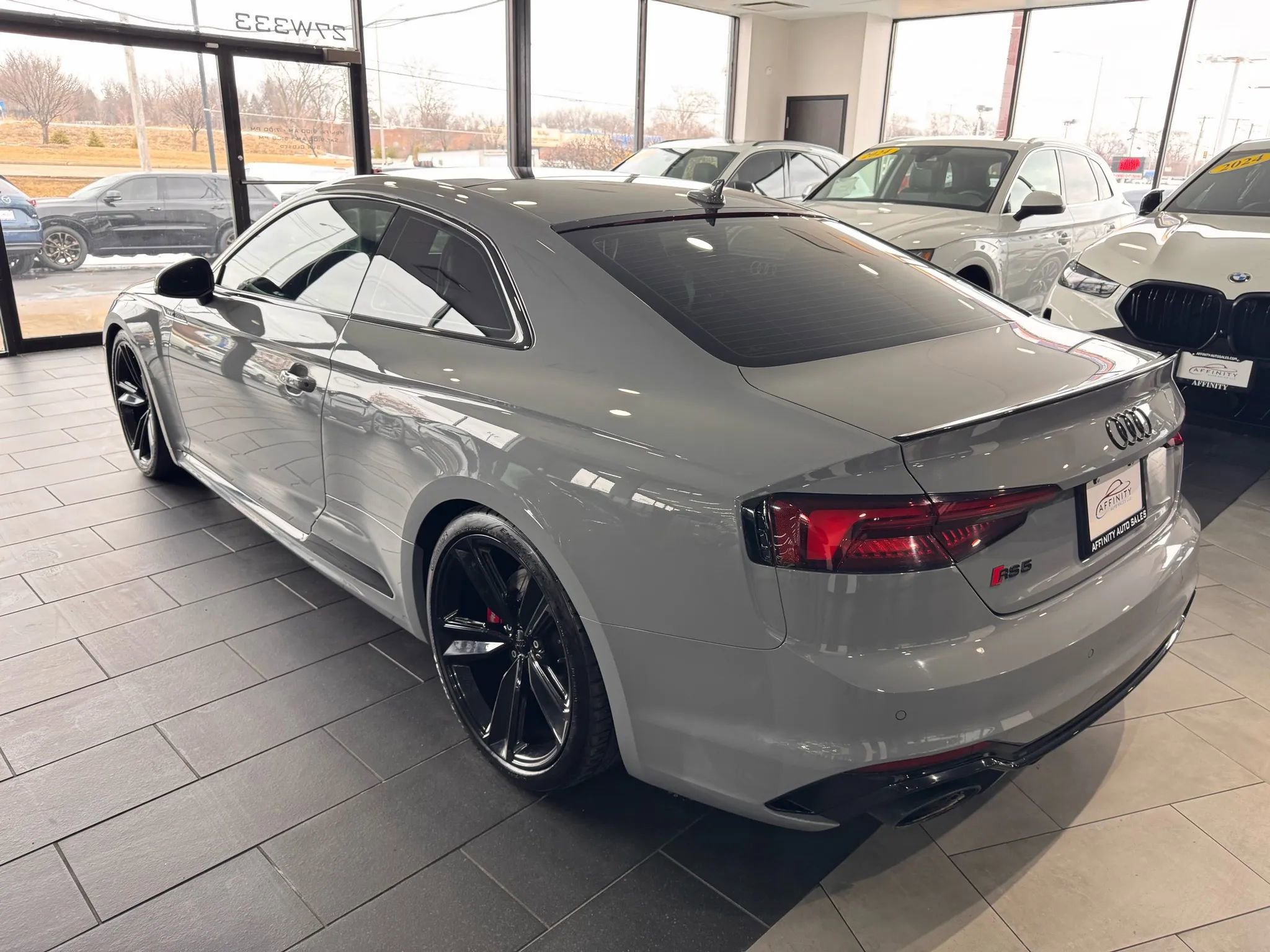 Used 2018 Audi RS 5 Coupe 2D w/ Dynamic Package image 3